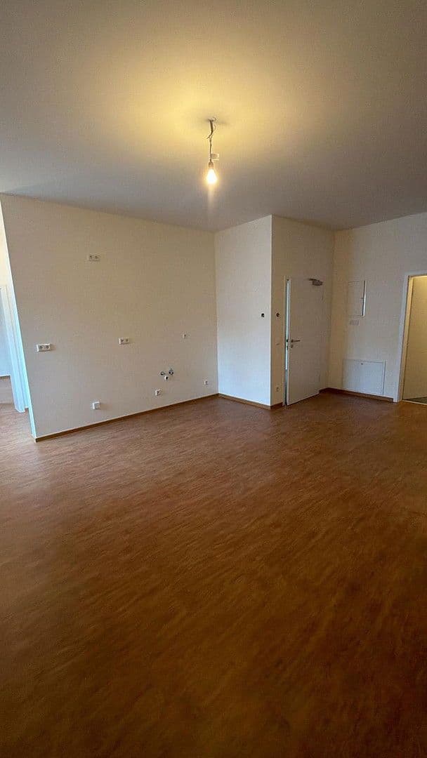 Pronájem bytu 2+1 52 m², Wilhelmstraße, Hof, Bavorsko Pronájem bytu 2+1 52 m², Wilhelmstraße, Hof, Bavorsko
