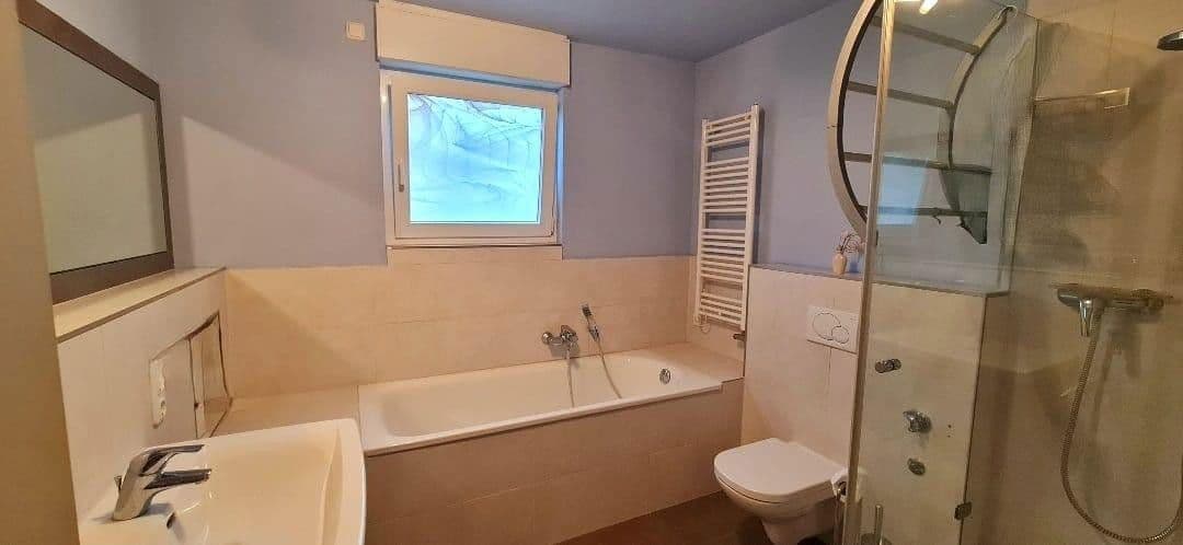 Pronájem domu 135 m², pozemek 156 m², Ratingen, Severní Porýní-Vestfálsko Pronájem domu 135 m², pozemek 156 m², Ratingen, Severní Porýní-Vestfálsko