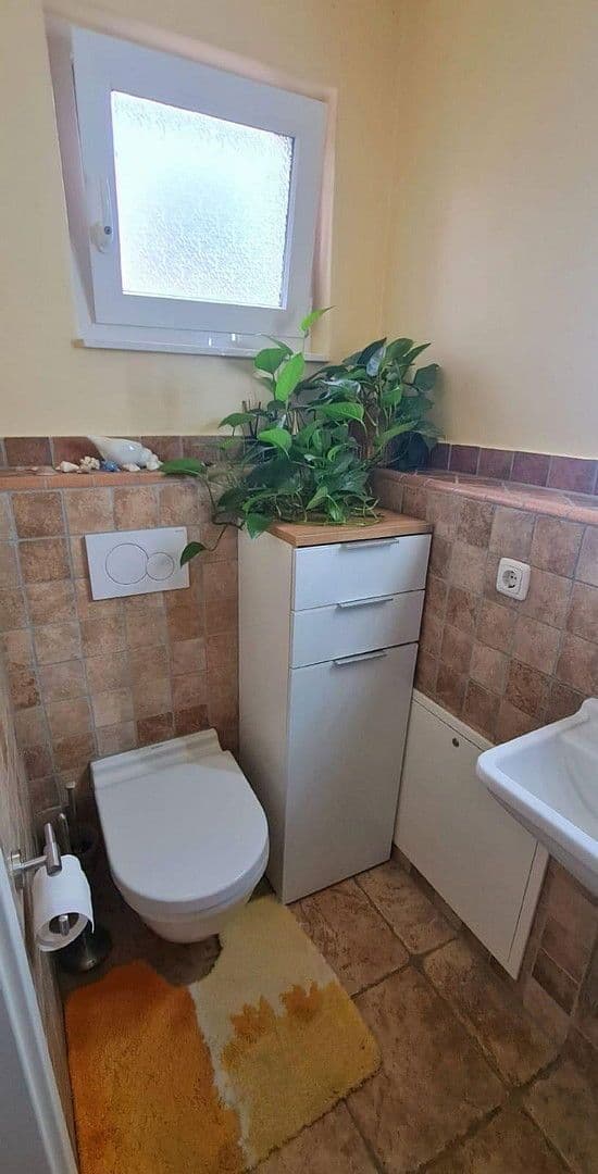 Pronájem domu 135 m², pozemek 156 m², Ratingen, Severní Porýní-Vestfálsko Pronájem domu 135 m², pozemek 156 m², Ratingen, Severní Porýní-Vestfálsko