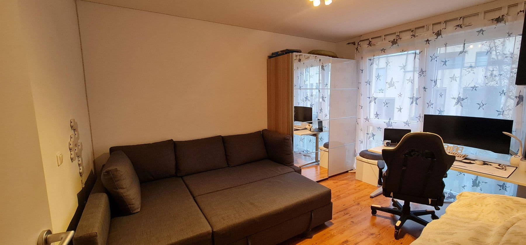 Pronájem domu 135 m², pozemek 156 m², Ratingen, Severní Porýní-Vestfálsko Pronájem domu 135 m², pozemek 156 m², Ratingen, Severní Porýní-Vestfálsko