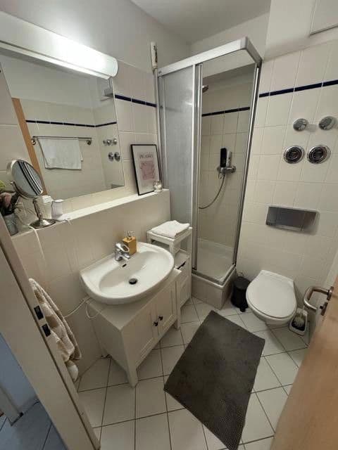 Pronájem bytu 3+1 62 m², Kleine Alexanderstraße 12, Berlin, Berlín Pronájem bytu 3+1 62 m², Kleine Alexanderstraße 12, Berlin, Berlín