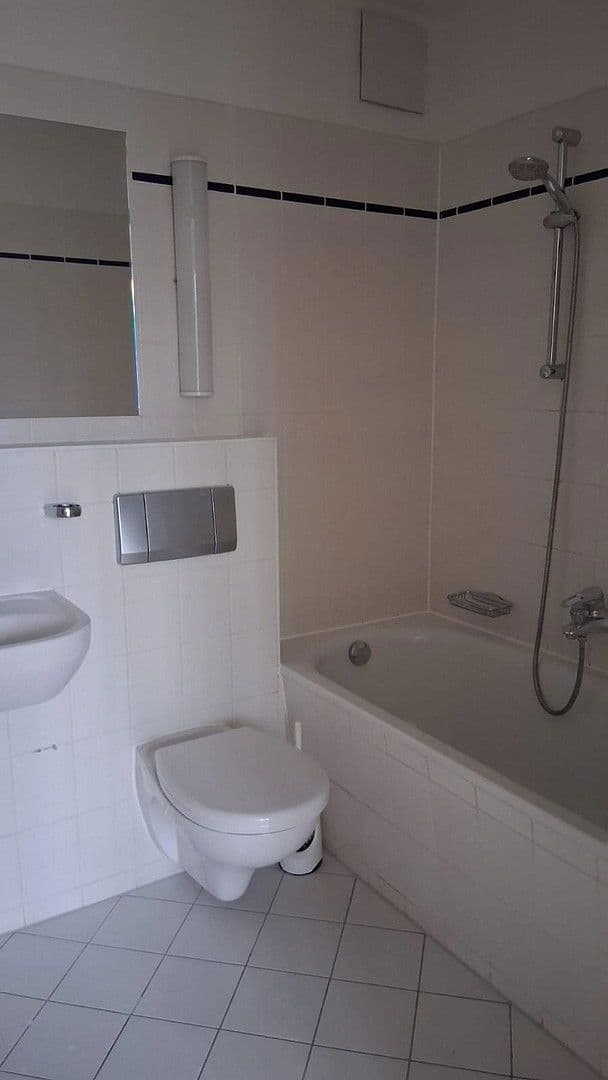 Pronájem bytu 3+1 62 m², Kleine Alexanderstraße 12, Berlin, Berlín Pronájem bytu 3+1 62 m², Kleine Alexanderstraße 12, Berlin, Berlín