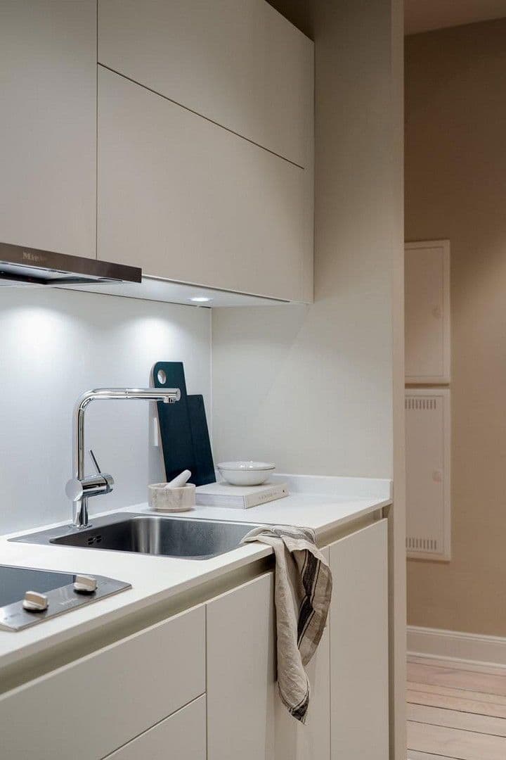 Pronájem bytu 2+1 48 m², Winsstraße 59, Berlin, Berlín Pronájem bytu 2+1 48 m², Winsstraße 59, Berlin, Berlín