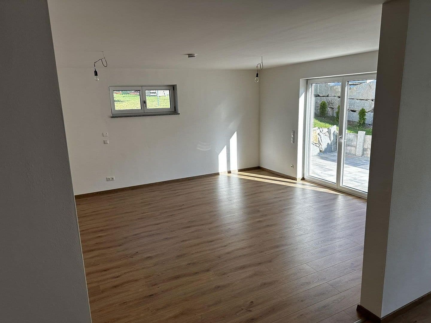 Pronájem domu 130 m², pozemek 337 m², Winzer, Bavorsko Pronájem domu 130 m², pozemek 337 m², Winzer, Bavorsko