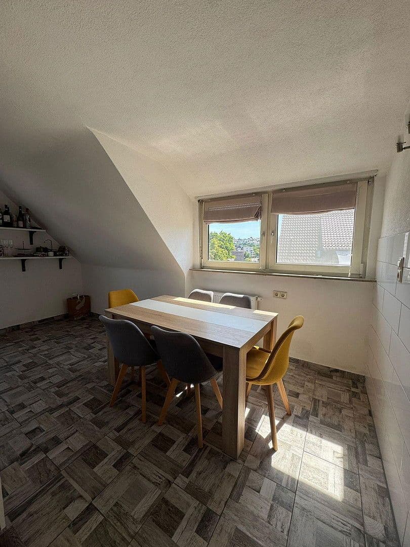 Pronájem bytu 2+kk 52 m², Stuttgart, Bádensko-Württembersko Pronájem bytu 2+kk 52 m², Stuttgart, Bádensko-Württembersko