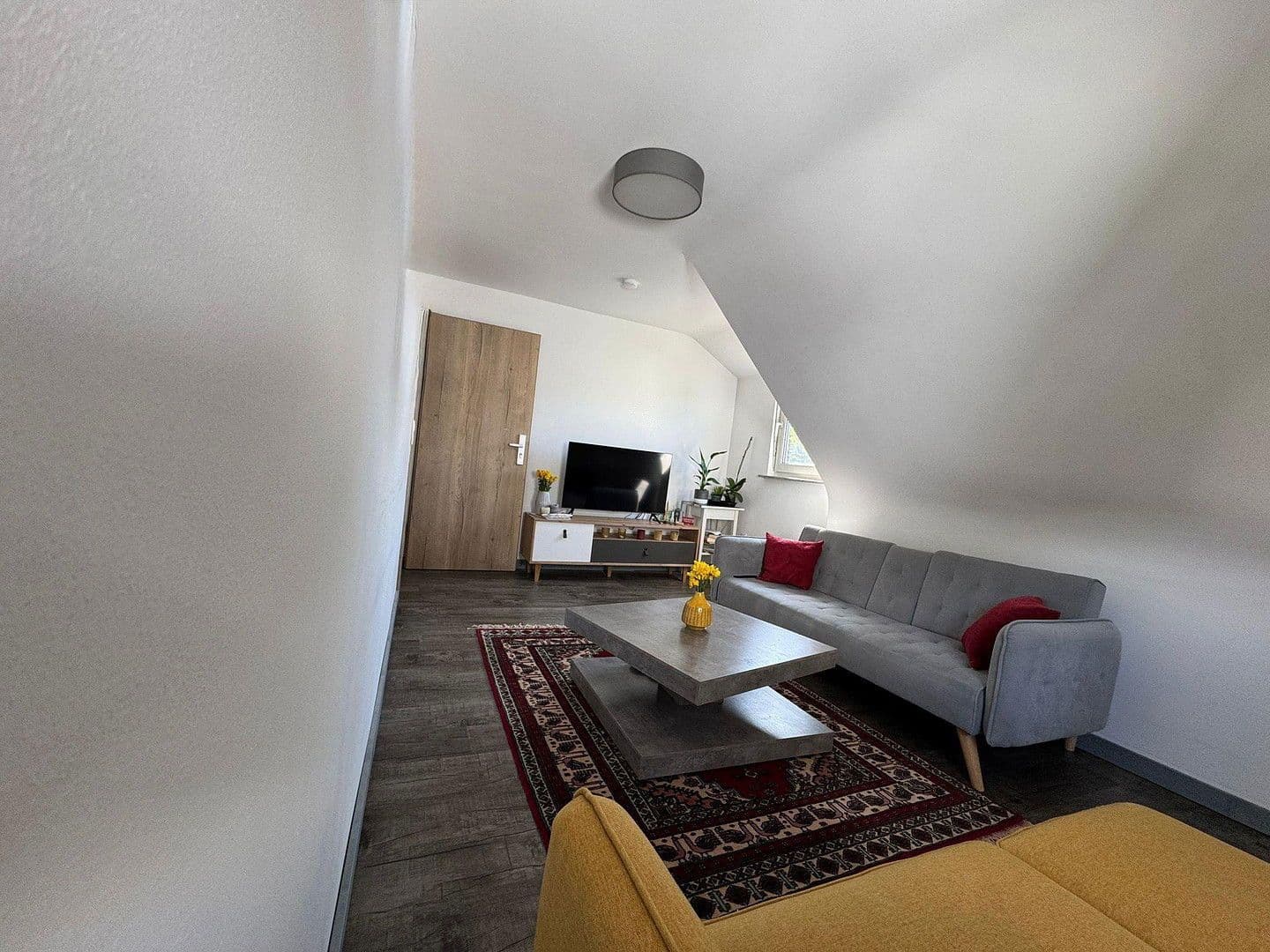 Pronájem bytu 2+kk 52 m², Stuttgart, Bádensko-Württembersko Pronájem bytu 2+kk 52 m², Stuttgart, Bádensko-Württembersko