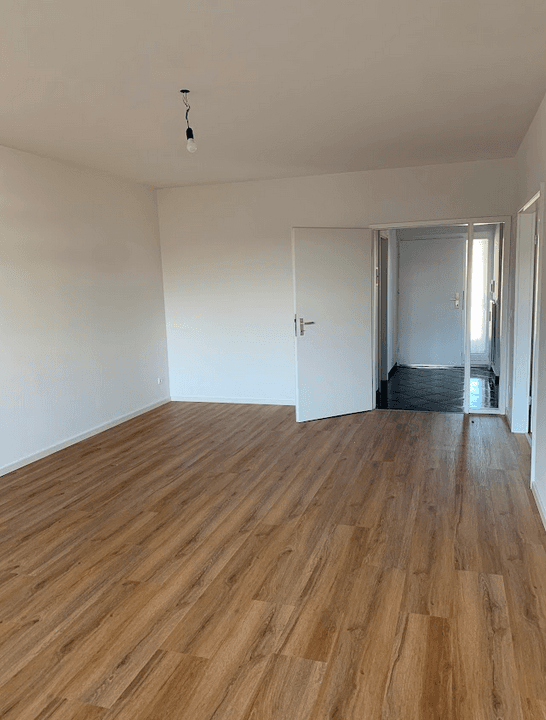 Pronájem bytu 2+1 69 m², Prinzregentenstr. 122, München, Bavorsko Pronájem bytu 2+1 69 m², Prinzregentenstr. 122, München, Bavorsko