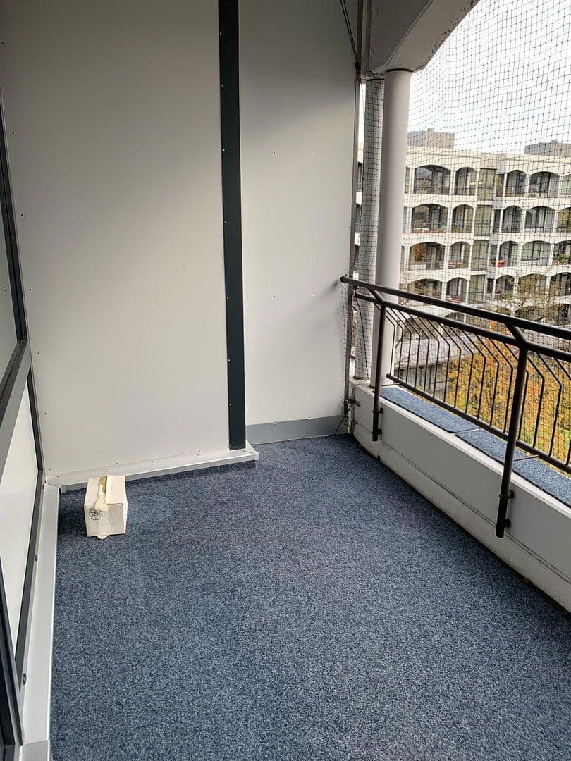 Pronájem bytu 2+1 69 m², Prinzregentenstr. 122, München, Bavorsko Pronájem bytu 2+1 69 m², Prinzregentenstr. 122, München, Bavorsko