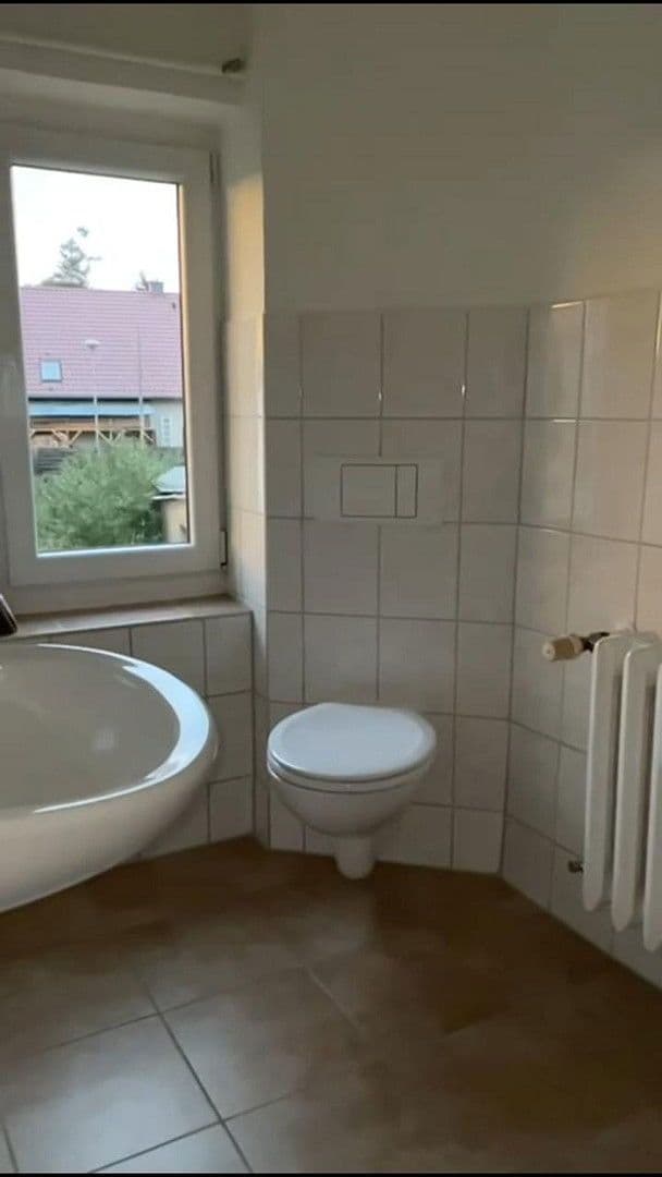 Pronájem bytu 1+1 20 m², Dorfstr. 65, Neuruppin, Braniborsko Pronájem bytu 1+1 20 m², Dorfstr. 65, Neuruppin, Braniborsko