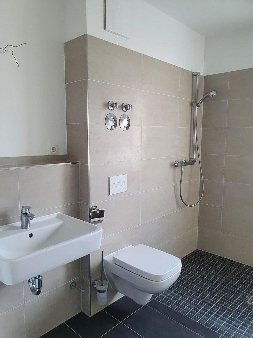 Pronájem bytu 2+1 50 m², Trautenauer Str. 13, Berlin, Berlín Pronájem bytu 2+1 50 m², Trautenauer Str. 13, Berlin, Berlín