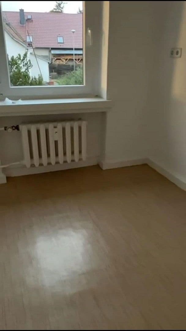 Pronájem bytu 1+1 20 m², Dorfstr. 65, Neuruppin, Braniborsko Pronájem bytu 1+1 20 m², Dorfstr. 65, Neuruppin, Braniborsko