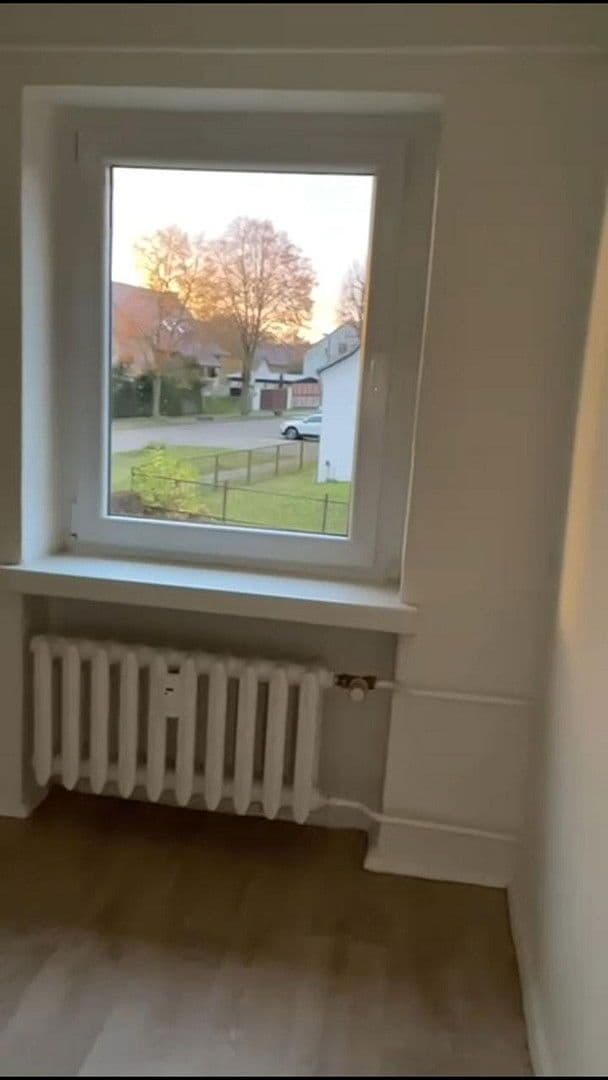 Pronájem bytu 1+1 20 m², Dorfstr. 65, Neuruppin, Braniborsko Pronájem bytu 1+1 20 m², Dorfstr. 65, Neuruppin, Braniborsko