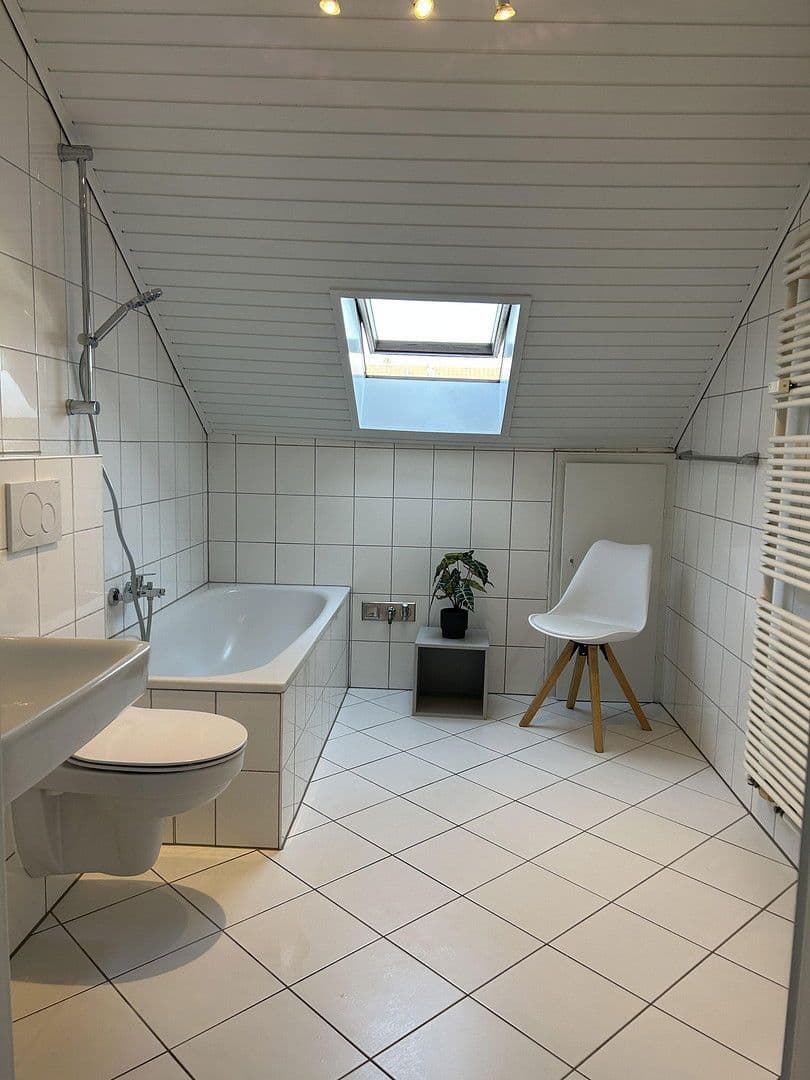 Pronájem bytu 2+1 63 m², Sandhausen, Bádensko-Württembersko Pronájem bytu 2+1 63 m², Sandhausen, Bádensko-Württembersko