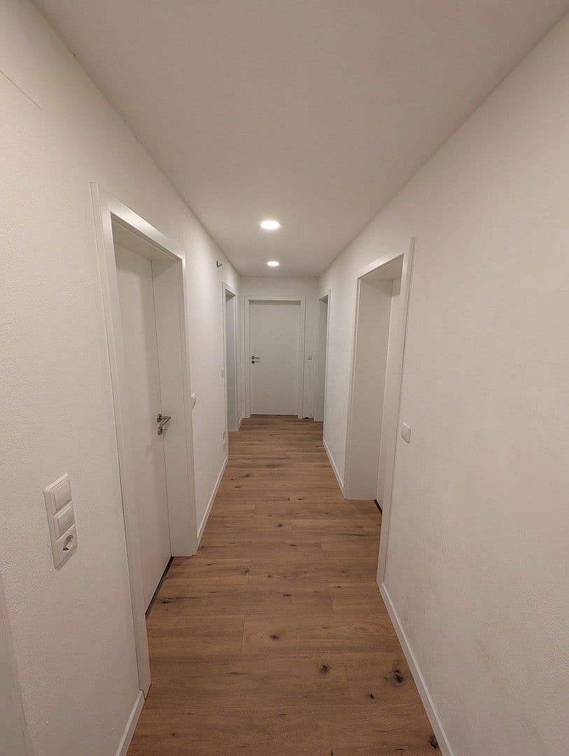 Pronájem bytu 3+1 65 m², Sonnenhalde 2, Bühlertann, Bádensko-Württembersko Pronájem bytu 3+1 65 m², Sonnenhalde 2, Bühlertann, Bádensko-Württembersko