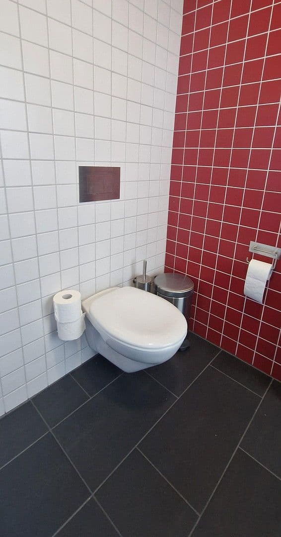 Pronájem kanceláře 380 m², Dieselstr. 10, Ditzingen, Bádensko-Württembersko Pronájem kanceláře 380 m², Dieselstr. 10, Ditzingen, Bádensko-Württembersko