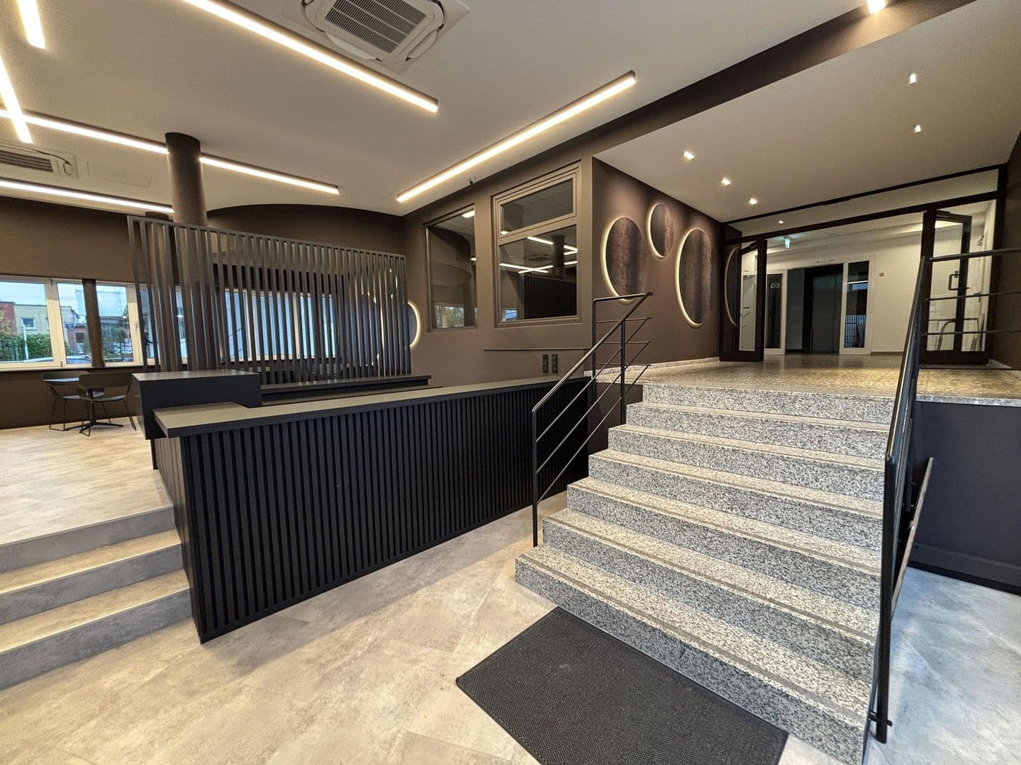 Pronájem kanceláře 600 m², Moselstr. 14, Neuss, Severní Porýní-Vestfálsko Pronájem kanceláře 600 m², Moselstr. 14, Neuss, Severní Porýní-Vestfálsko