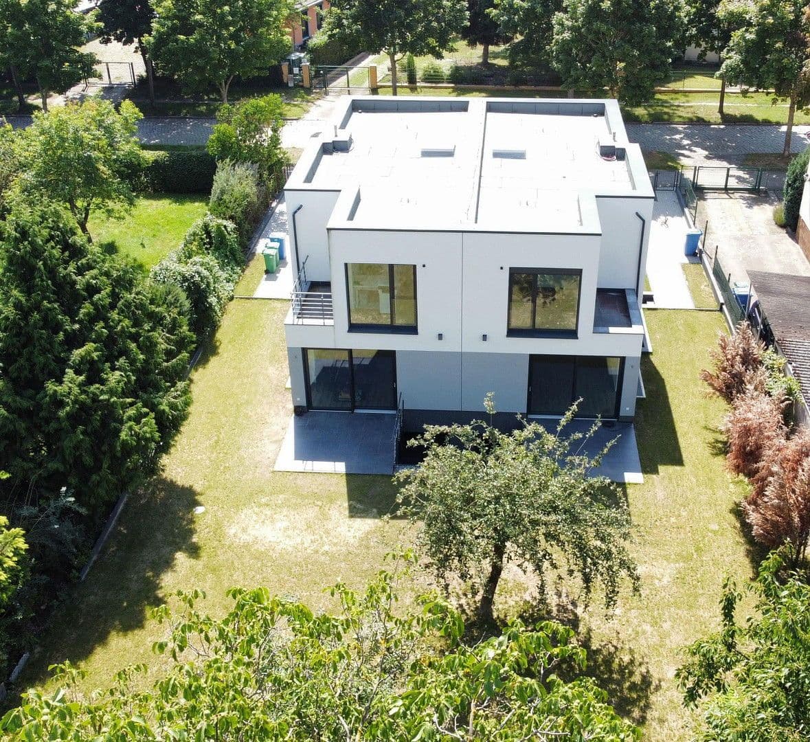 Prodej domu 170 m², pozemek 508 m², Rembrandtstraße 67, Blankenfelde-Mahlow, Braniborsko Prodej domu 170 m², pozemek 508 m², Rembrandtstraße 67, Blankenfelde-Mahlow, Braniborsko