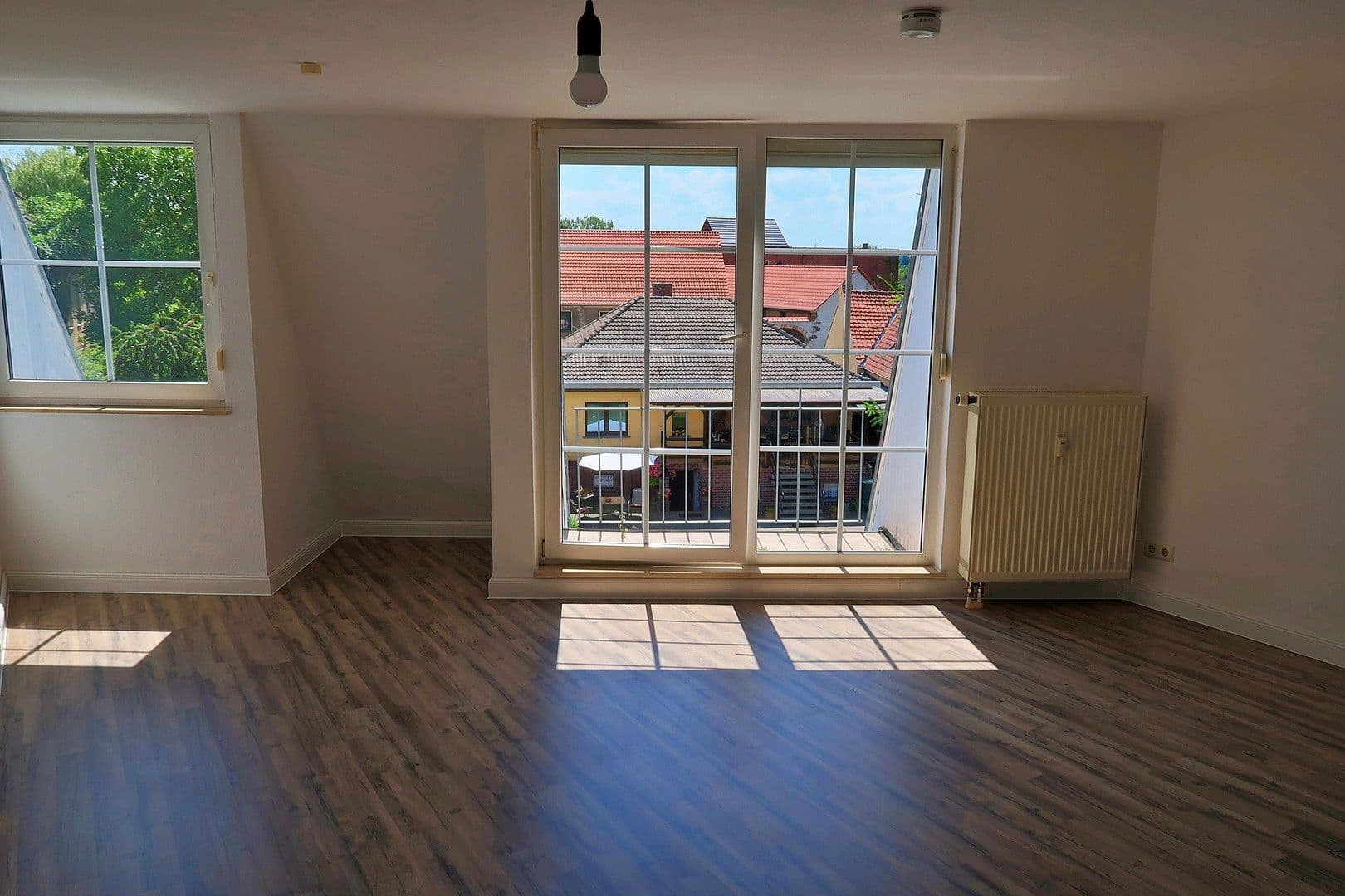 Pronájem bytu 1+1 42 m², Barleben, Sasko-Anhaltsko Pronájem bytu 1+1 42 m², Barleben, Sasko-Anhaltsko