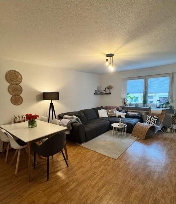 Pronájem bytu 2+1 55 m², Auer Str. 34, Karlsruhe, Bádensko-Württembersko Pronájem bytu 2+1 55 m², Auer Str. 34, Karlsruhe, Bádensko-Württembersko