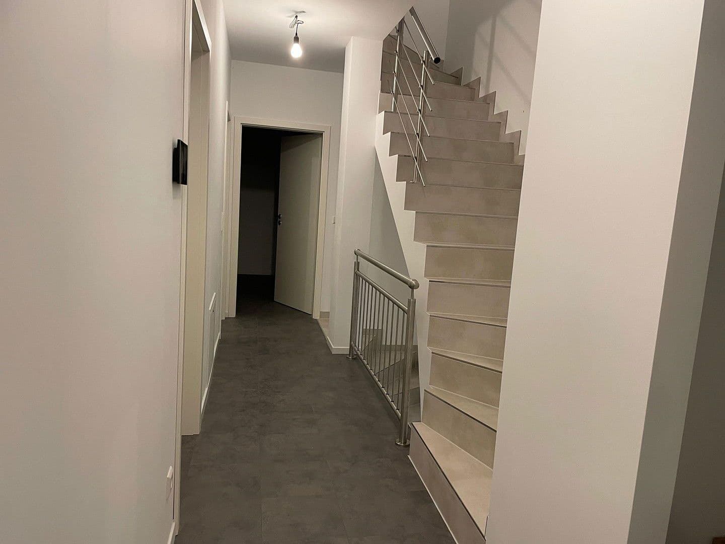 Prodej domu 150 m², pozemek 394 m², Enkenbacher Weg 106, Berlin, Berlín Prodej domu 150 m², pozemek 394 m², Enkenbacher Weg 106, Berlin, Berlín