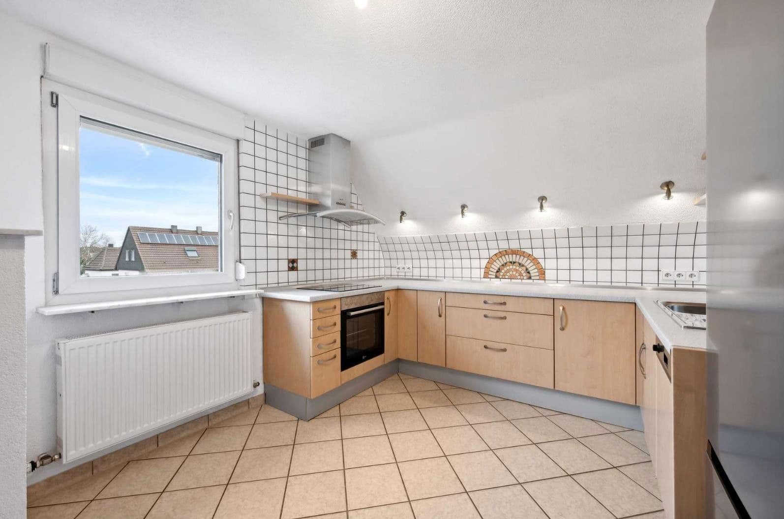 Pronájem bytu 3+kk 85 m², Friedrich-Ebert-Straße 3, Neckarsulm, Bádensko-Württembersko Pronájem bytu 3+kk 85 m², Friedrich-Ebert-Straße 3, Neckarsulm, Bádensko-Württembersko