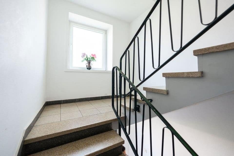 Pronájem bytu 3+1 72 m², Goethestr. 4, Eisenberg (Pfalz), Porýní-Falc Pronájem bytu 3+1 72 m², Goethestr. 4, Eisenberg (Pfalz), Porýní-Falc