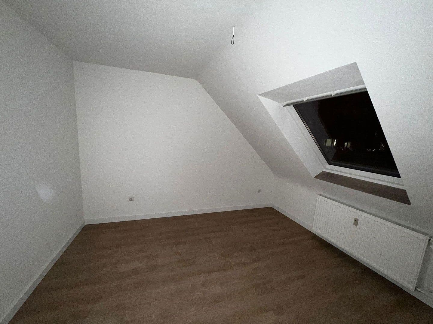 Pronájem bytu 3+1 47 m², Friedrich-Garves-Straße 5, Bremen, Bremen Pronájem bytu 3+1 47 m², Friedrich-Garves-Straße 5, Bremen, Bremen