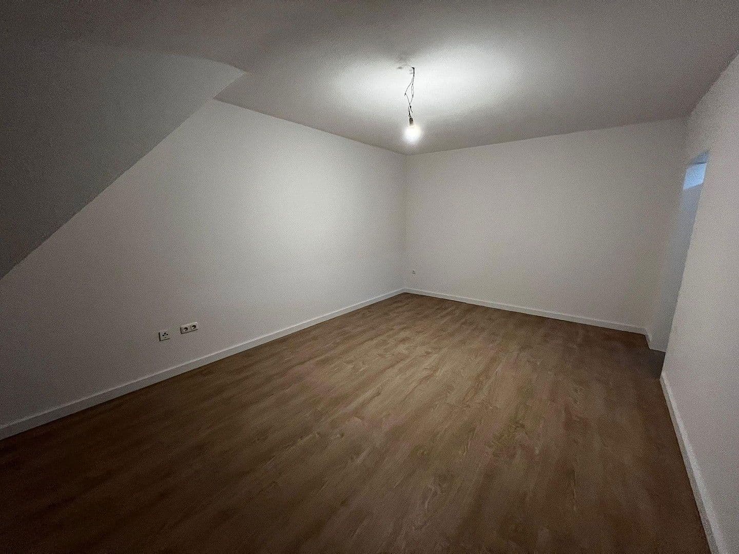 Pronájem bytu 3+1 47 m², Friedrich-Garves-Straße 5, Bremen, Bremen Pronájem bytu 3+1 47 m², Friedrich-Garves-Straße 5, Bremen, Bremen