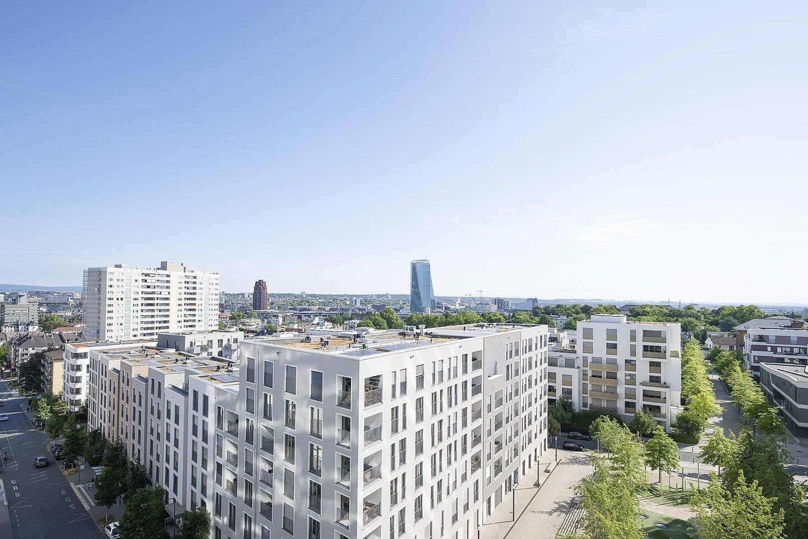 Prodej bytu 2+1 74 m², Hainer Weg 60, Frankfurt, Hessen Prodej bytu 2+1 74 m², Hainer Weg 60, Frankfurt, Hessen