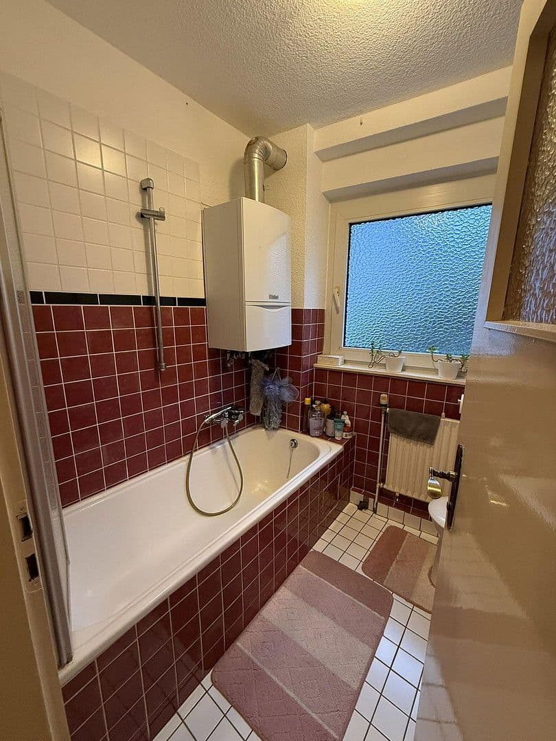 Pronájem bytu 2+1 62 m², Paradestr. 33, Wuppertal, Severní Porýní-Vestfálsko Pronájem bytu 2+1 62 m², Paradestr. 33, Wuppertal, Severní Porýní-Vestfálsko