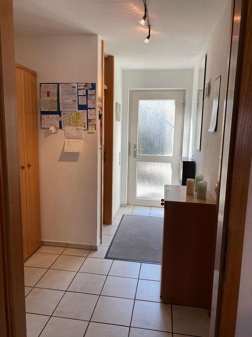 Prodej domu 146 m², pozemek 246 m², Königsberger Strasse 47, Bad Dürrheim, Bádensko-Württembersko Prodej domu 146 m², pozemek 246 m², Königsberger Strasse 47, Bad Dürrheim, Bádensko-Württembersko