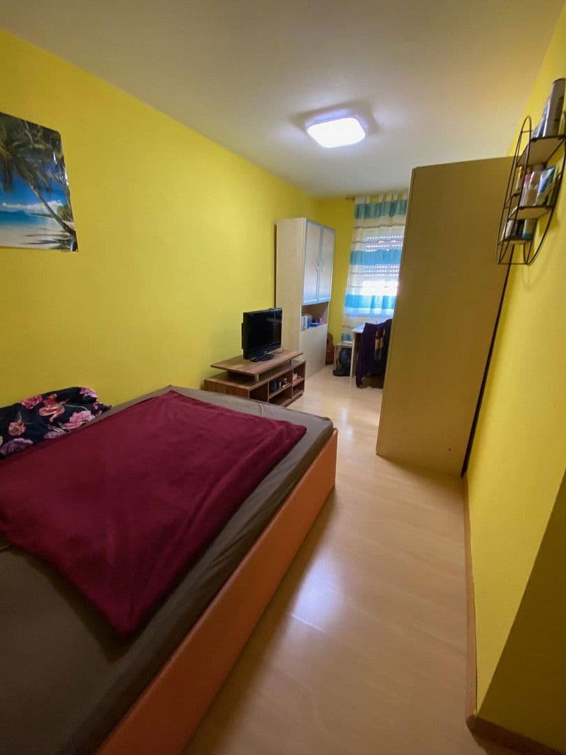 Prodej domu 146 m², pozemek 246 m², Königsberger Strasse 47, Bad Dürrheim, Bádensko-Württembersko Prodej domu 146 m², pozemek 246 m², Königsberger Strasse 47, Bad Dürrheim, Bádensko-Württembersko