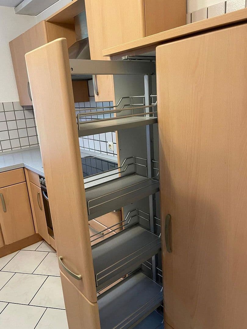 Prodej domu 146 m², pozemek 246 m², Königsberger Strasse 47, Bad Dürrheim, Bádensko-Württembersko Prodej domu 146 m², pozemek 246 m², Königsberger Strasse 47, Bad Dürrheim, Bádensko-Württembersko