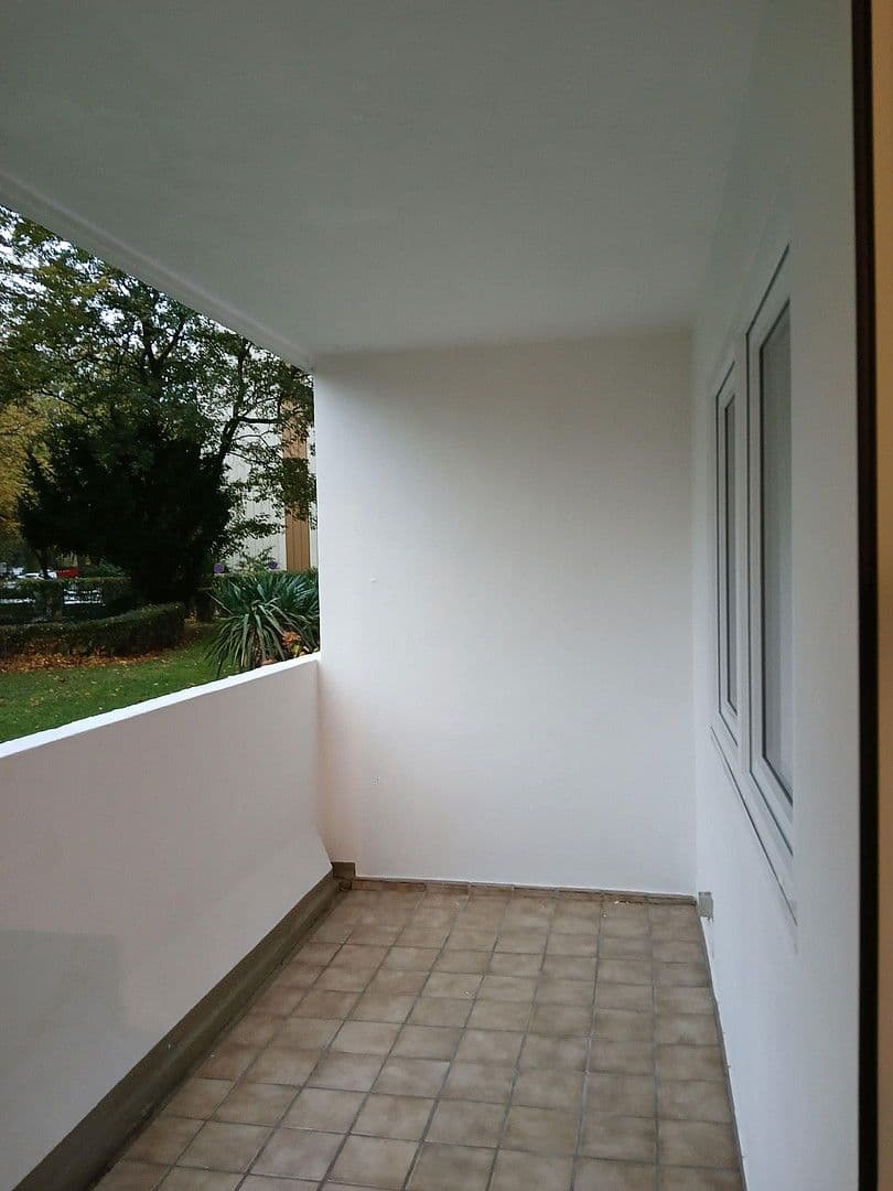 Pronájem bytu 3+1 89 m², Köln, Severní Porýní-Vestfálsko Pronájem bytu 3+1 89 m², Köln, Severní Porýní-Vestfálsko