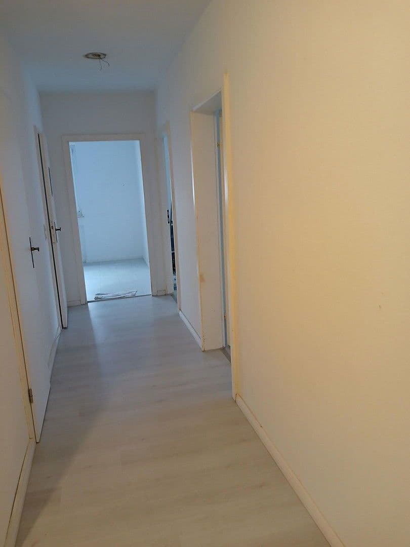 Pronájem bytu 3+1 89 m², Köln, Severní Porýní-Vestfálsko Pronájem bytu 3+1 89 m², Köln, Severní Porýní-Vestfálsko