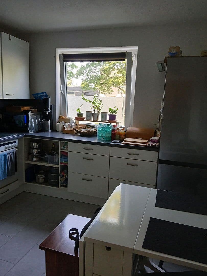 Pronájem bytu 3+1 89 m², Köln, Severní Porýní-Vestfálsko Pronájem bytu 3+1 89 m², Köln, Severní Porýní-Vestfálsko