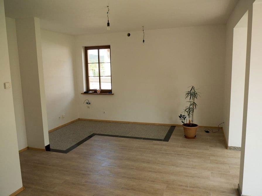 Prodej domu 200 m², pozemek 216 m², Schnaittach, Bavorsko Prodej domu 200 m², pozemek 216 m², Schnaittach, Bavorsko