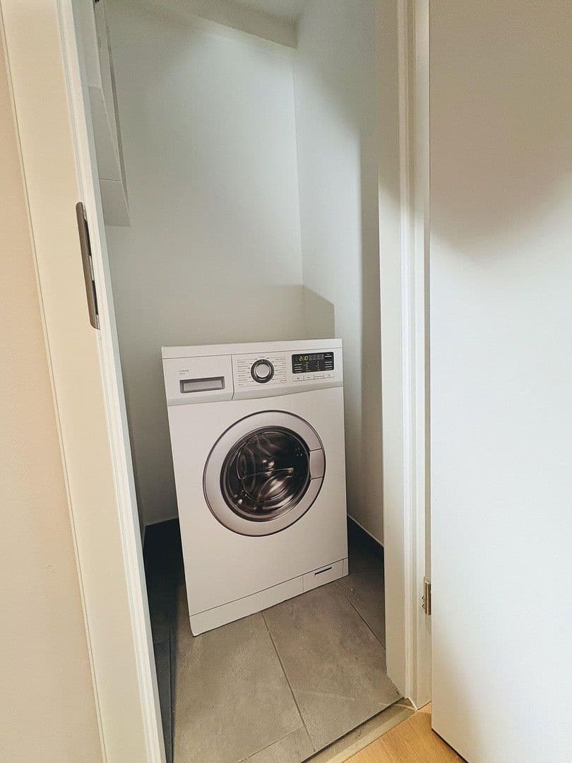 Prodej bytu 3+kk 77 m², Treptower Strassse 92, Hamburg, Hamburg Prodej bytu 3+kk 77 m², Treptower Strassse 92, Hamburg, Hamburg