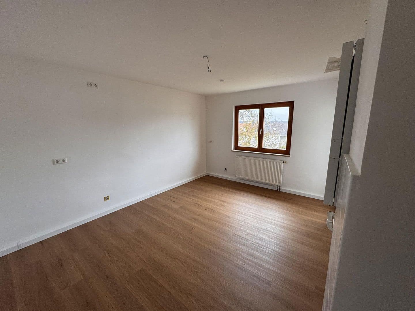 Pronájem bytu 3+1 70 m², Vogelherdstr. 44, Zirndorf, Bavorsko Pronájem bytu 3+1 70 m², Vogelherdstr. 44, Zirndorf, Bavorsko