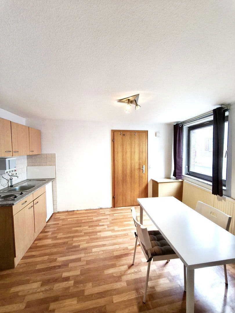 Pronájem bytu 1+1 40 m², Steinstr. 4, Jülich, Severní Porýní-Vestfálsko Pronájem bytu 1+1 40 m², Steinstr. 4, Jülich, Severní Porýní-Vestfálsko