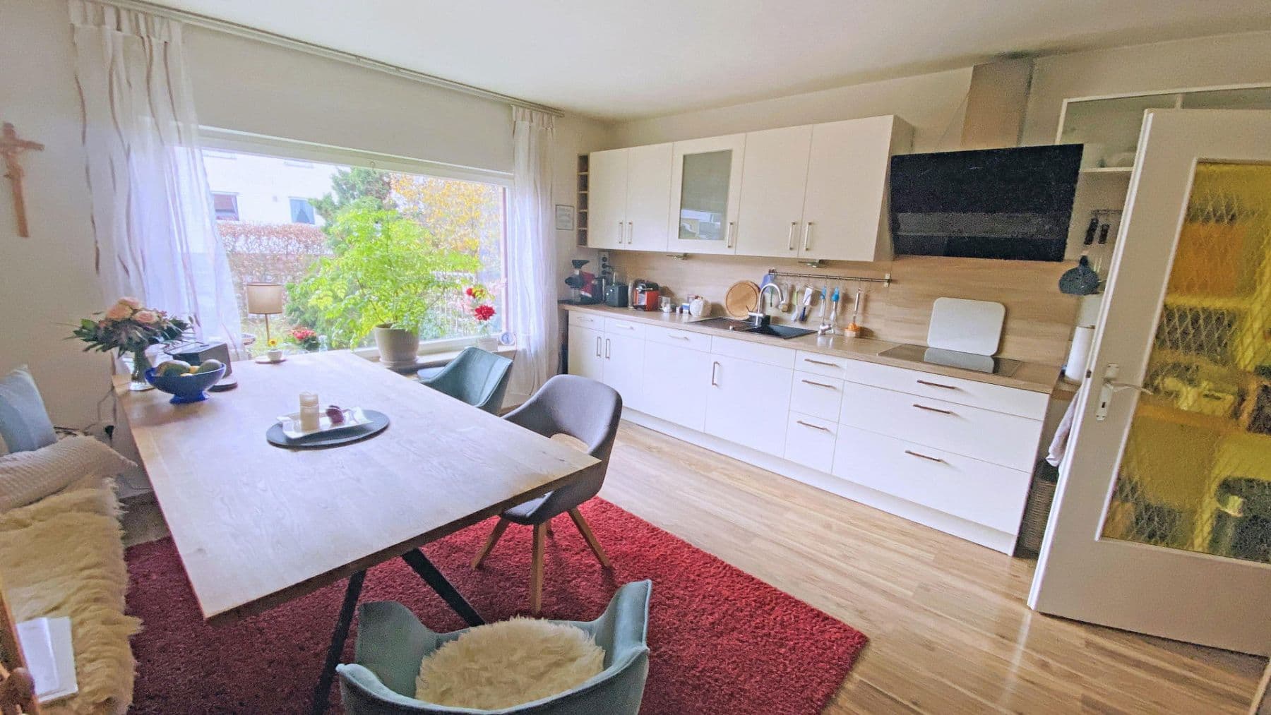 Prodej domu 164 m², pozemek 600 m², Veitsbronn, Bavorsko Prodej domu 164 m², pozemek 600 m², Veitsbronn, Bavorsko