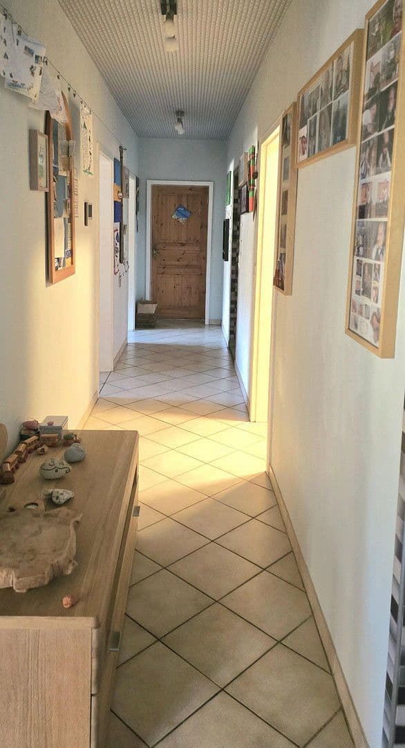 Prodej domu 300 m², pozemek 1.200 m², Breitenheim, Porýní-Falc Prodej domu 300 m², pozemek 1.200 m², Breitenheim, Porýní-Falc