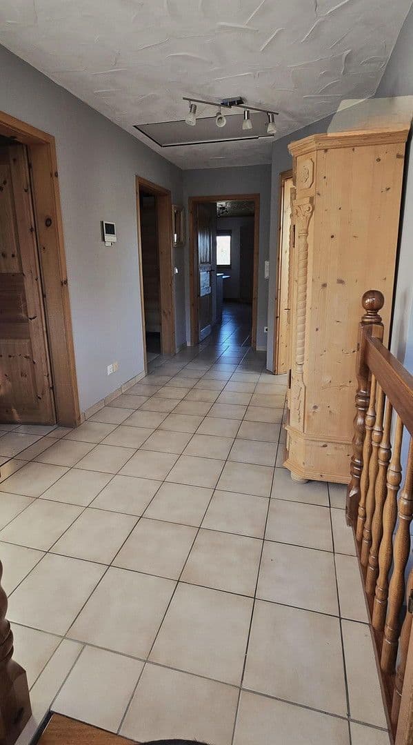 Prodej domu 300 m², pozemek 1.200 m², Breitenheim, Porýní-Falc Prodej domu 300 m², pozemek 1.200 m², Breitenheim, Porýní-Falc