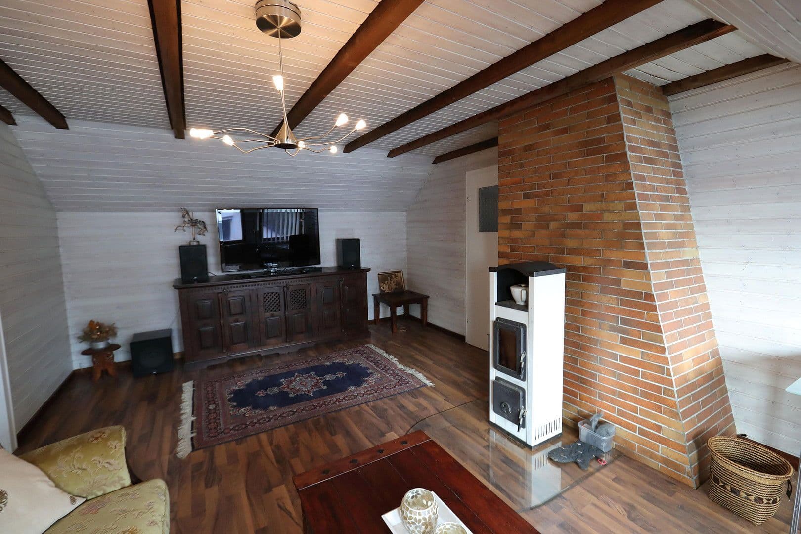 Prodej domu 159 m², pozemek 915 m², Elsternstieg 3, Burgdorf, Dolní Sasko Prodej domu 159 m², pozemek 915 m², Elsternstieg 3, Burgdorf, Dolní Sasko