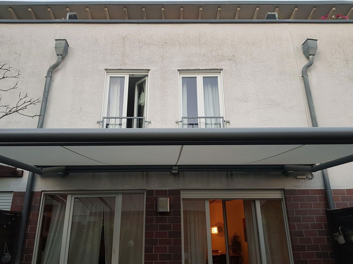 Pronájem domu 140 m², pozemek 220 m², Leverkusen, Severní Porýní-Vestfálsko Pronájem domu 140 m², pozemek 220 m², Leverkusen, Severní Porýní-Vestfálsko