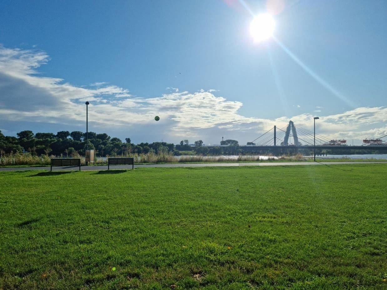 Pronájem domu 140 m², pozemek 220 m², Leverkusen, Severní Porýní-Vestfálsko Pronájem domu 140 m², pozemek 220 m², Leverkusen, Severní Porýní-Vestfálsko