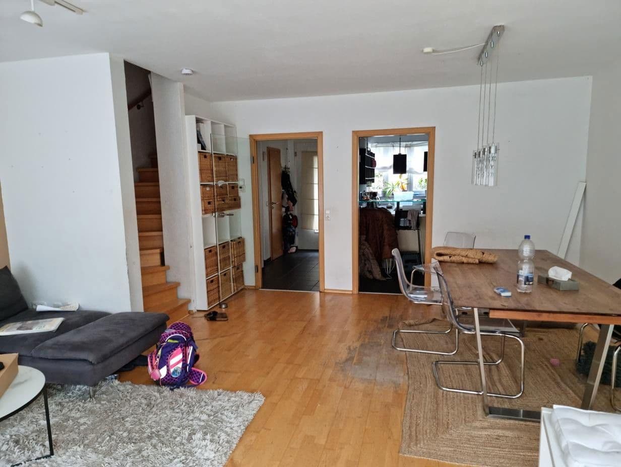 Pronájem domu 140 m², pozemek 220 m², Leverkusen, Severní Porýní-Vestfálsko Pronájem domu 140 m², pozemek 220 m², Leverkusen, Severní Porýní-Vestfálsko