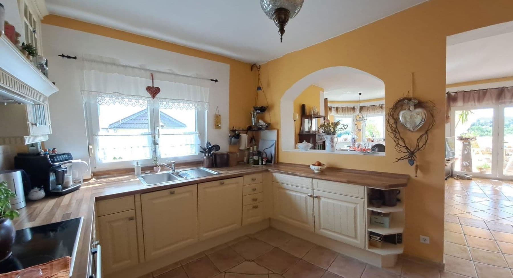 Prodej domu 211 m², pozemek 311 m², Freyburger Allee 16, Nierstein, Porýní-Falc Prodej domu 211 m², pozemek 311 m², Freyburger Allee 16, Nierstein, Porýní-Falc