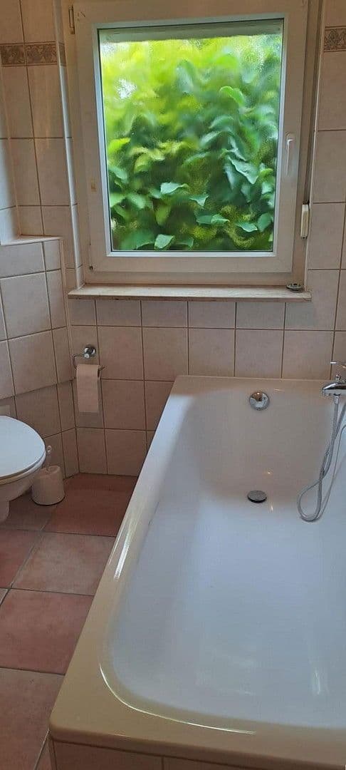 Prodej domu 211 m², pozemek 311 m², Freyburger Allee 16, Nierstein, Porýní-Falc Prodej domu 211 m², pozemek 311 m², Freyburger Allee 16, Nierstein, Porýní-Falc