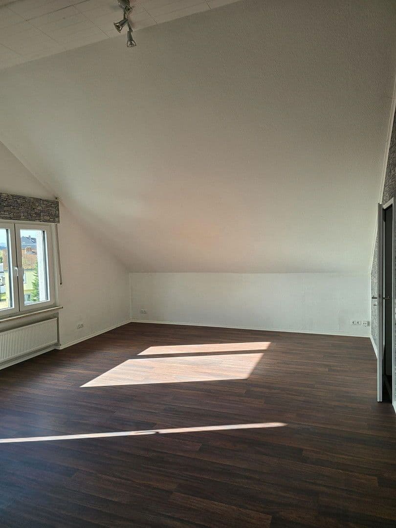 Pronájem bytu 3+1 86 m², Alte Andernacherstr. 22, Plaidt, Porýní-Falc Pronájem bytu 3+1 86 m², Alte Andernacherstr. 22, Plaidt, Porýní-Falc